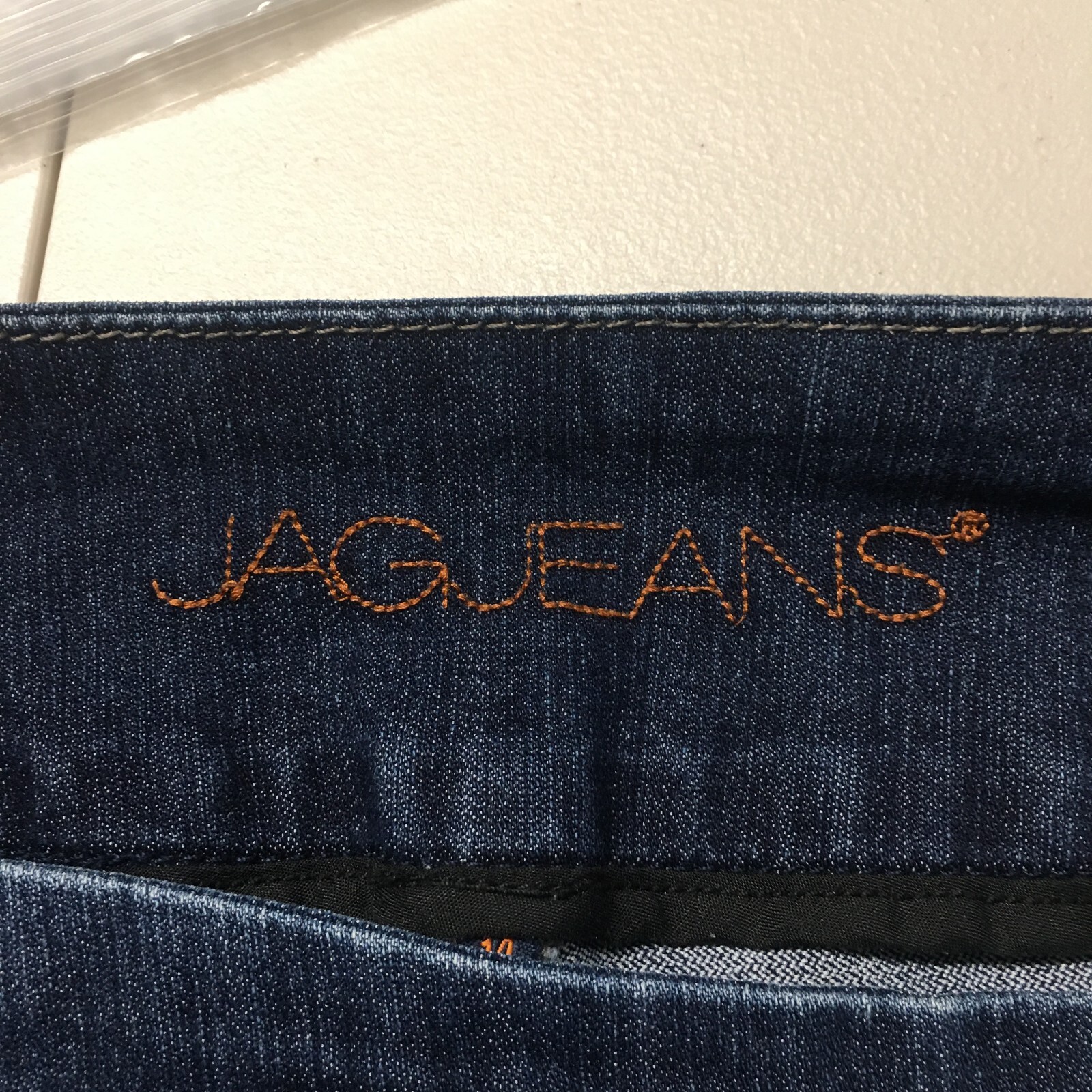 Jag Jeans Slim Fit Capri Pants Womens (Actual 35.5x 24) Blue Dark Wash Mid Rise
