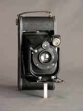 الكاميرات — Zeiss Ikon Cocarette 514/2