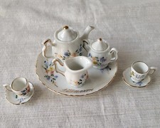 VNT Porcelain Souvenir 9 Pieces Set Miniature Tea From Interlaken Switzerland.