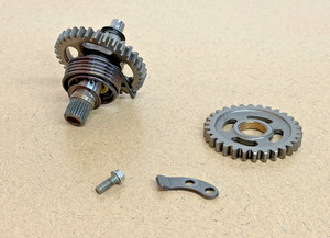 2008 Kawasaki KX450F Kick Start Shaft Idler Gear 06-08 KX450F KLX450R OEM
