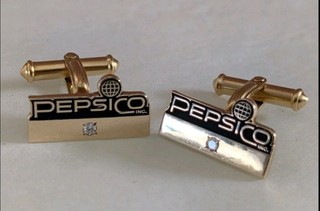 Gemelos de diamante vintage CTO 10k emblema de oro amarillo Pepsi Company 7 7 g