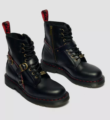 靴 Dr.Martens 1460 Year of the Horse Dr. Martens 1460 Year Of The Horse Leather Boots in Black and Red
