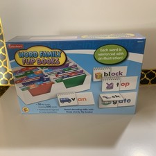 Lakeshore Word Family Flip Books #EE417  30 Books Make 300 Words
