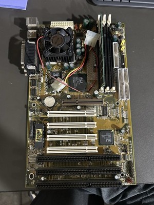 Vintage Iwill XA100 Plus Super Socket 7 Motherboard + K6-2 350 + 128mb READ
