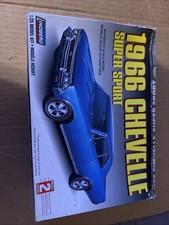 Lindberg Chevrolet Chevelle 1966 Super Sport 1/25 Scale Model Kit #72181 Sealed
