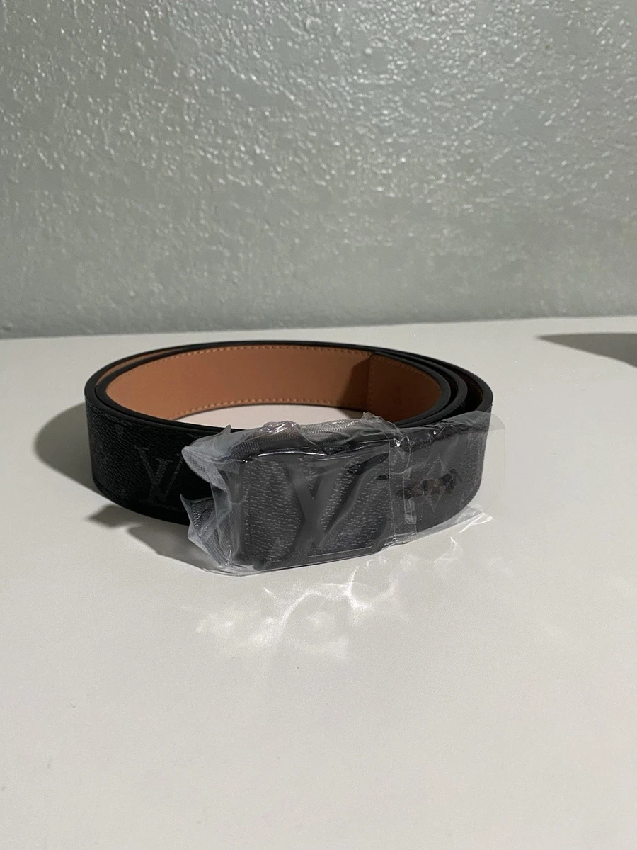 Preços baixos em Cintos De Couro Louis Vuitton Preto para Homens