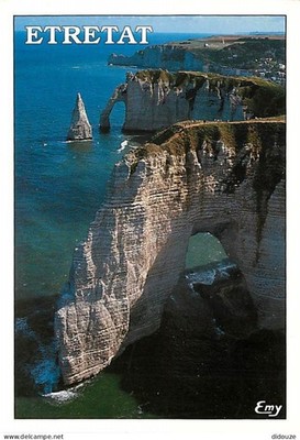 Postcard - 76 - Etretat - La Manne porte - The needle and the cliff of Aval.