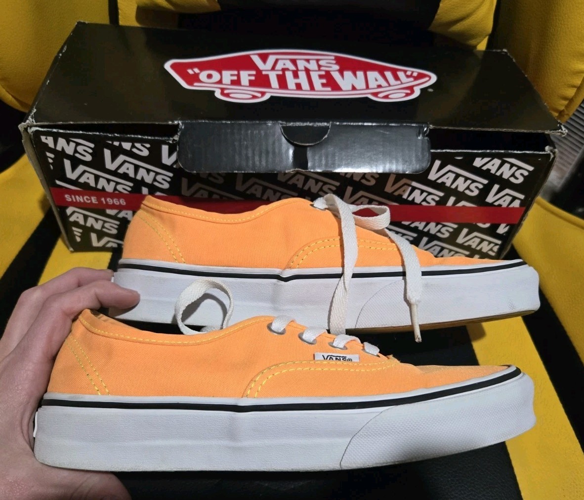 SAOLA Scarpe da skate autentiche Vans donna 7 uomo 5 5 arancione fluo giallo con scatola
