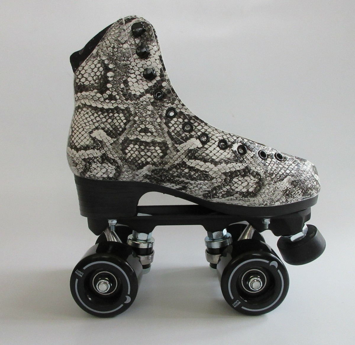 Moon Boot Moonlight Roller Snakeskin Skates Charmer Size US 