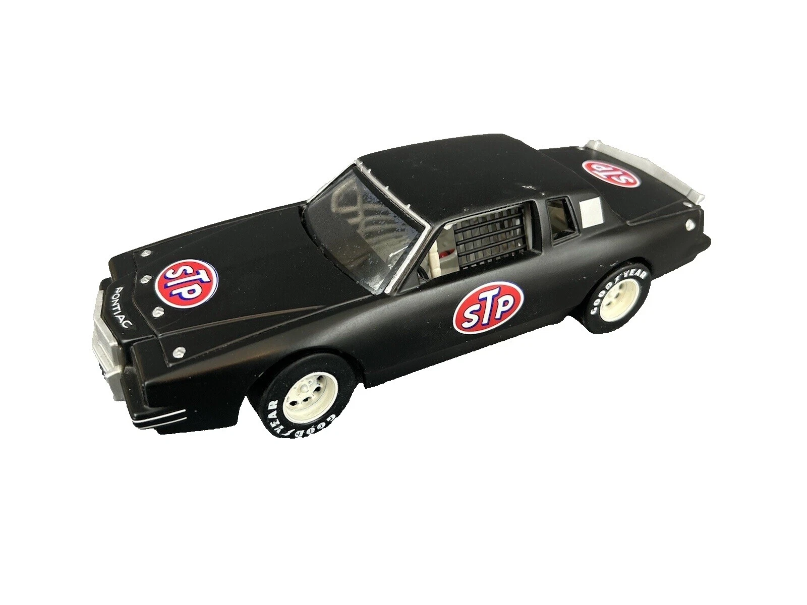 1:24 Scale Diecast Sport & Touring Cars 1982 año del vehículo