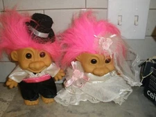 VINTAGE TROLL DOLLS WEDDING COUPLE OUTFITS 8"