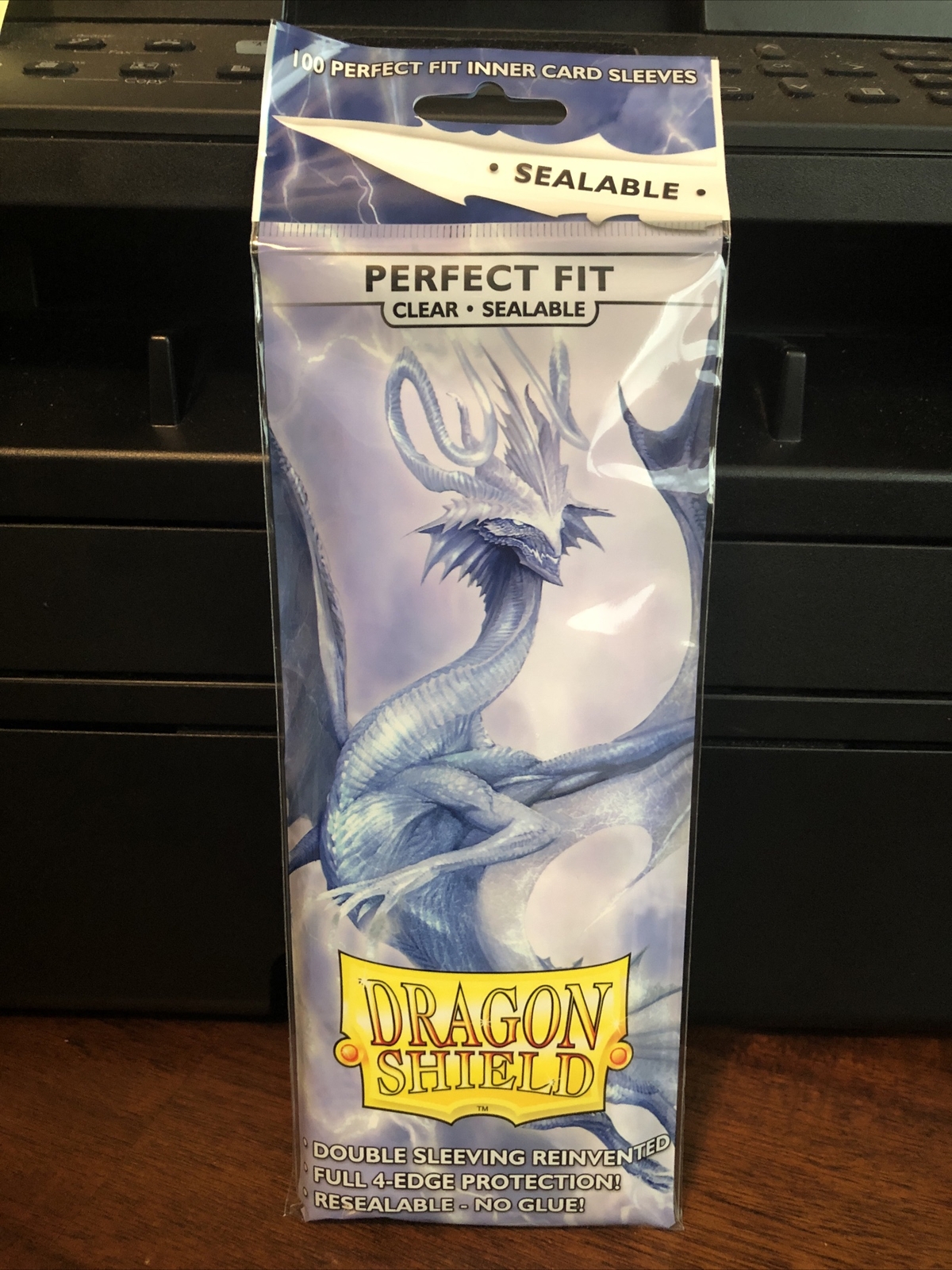 Купить Dragon Shield Perfect Fit Inner Card Sleeves Clear на Аукцион из