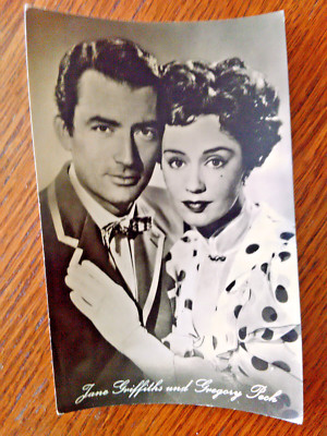 Antike Starfoto-Sammel-Postkarte ''Gregory Peck & Jane Griffiths'', 50er Jahre