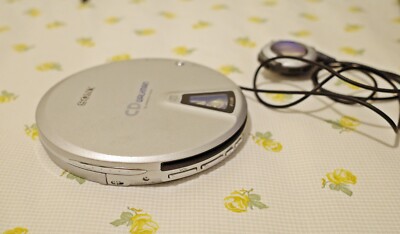 Sony CD Walkman portable CD player D-EJ01 | eBay