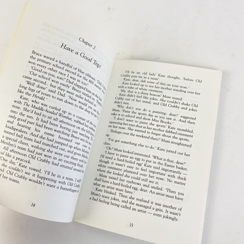 Butterfingers by Vivienne Wallington RARE 1986 1st Edition Paperback AU Author - Picture 11 of 15