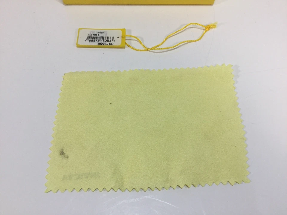 Invicta Yellow Classic Wave Empty Watch Box Small Side blemis - Image 3 of 4