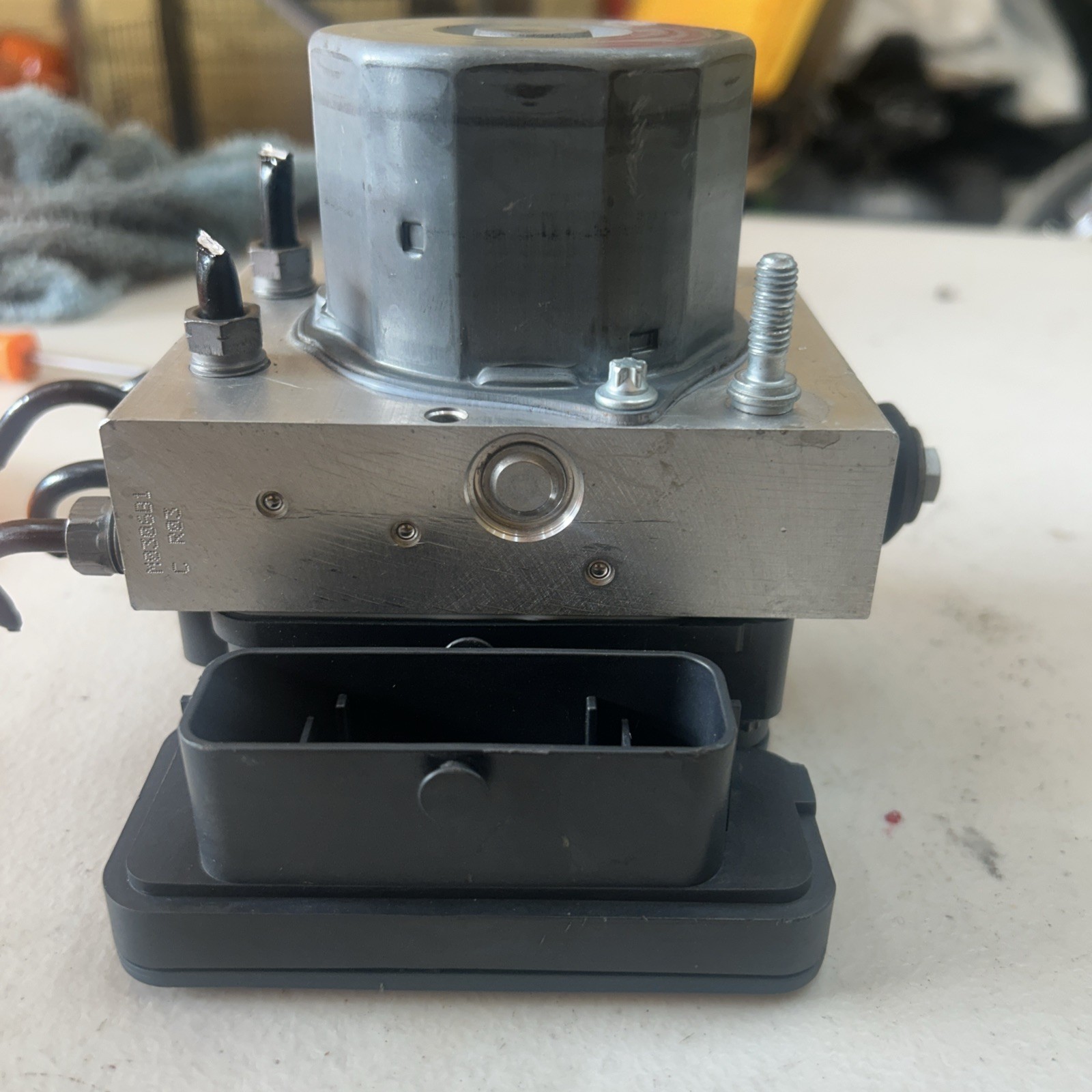 Control unit ABS Hydraulic Maserati Ghibli  2014-2020  670008166
