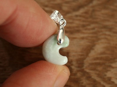 アクセサリー medama Itoigawa Jadeite Mini Magatama M09913, made by Kiyoyama
