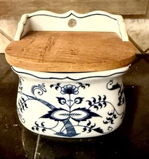 Blue Danube (Japan) Porcelain Salt Cellar