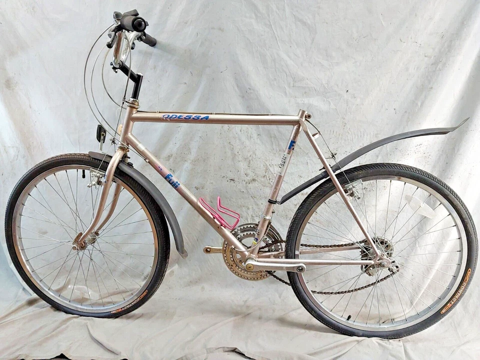 Bicicleta híbrida Fuji Odessa 1988 22 X-grande acero Shimano triple 559ISO envío a EE. UU. Foto 2 de 4