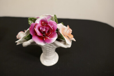 Thorley Blumenkorb Blumen Rosen English Bone China Stafforshire England