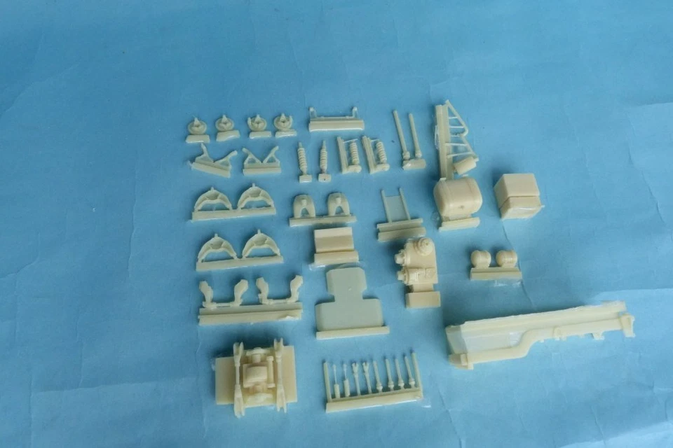 MMK F3037   IVECO LMV MEDEVAC RESIN KIT - Immagine 2 di 4