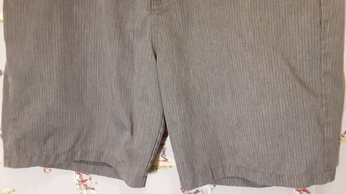🛹 Volcom Mens Corpo Class Shorts Mens Size 34x9 Flat Front Gray Stripes - Picture 5 of 13