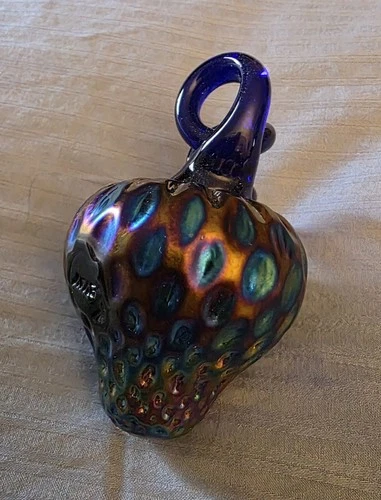 ELAY ART GLASS ~ AMETHYST CARNIVAL GLASS STRAWBERRY