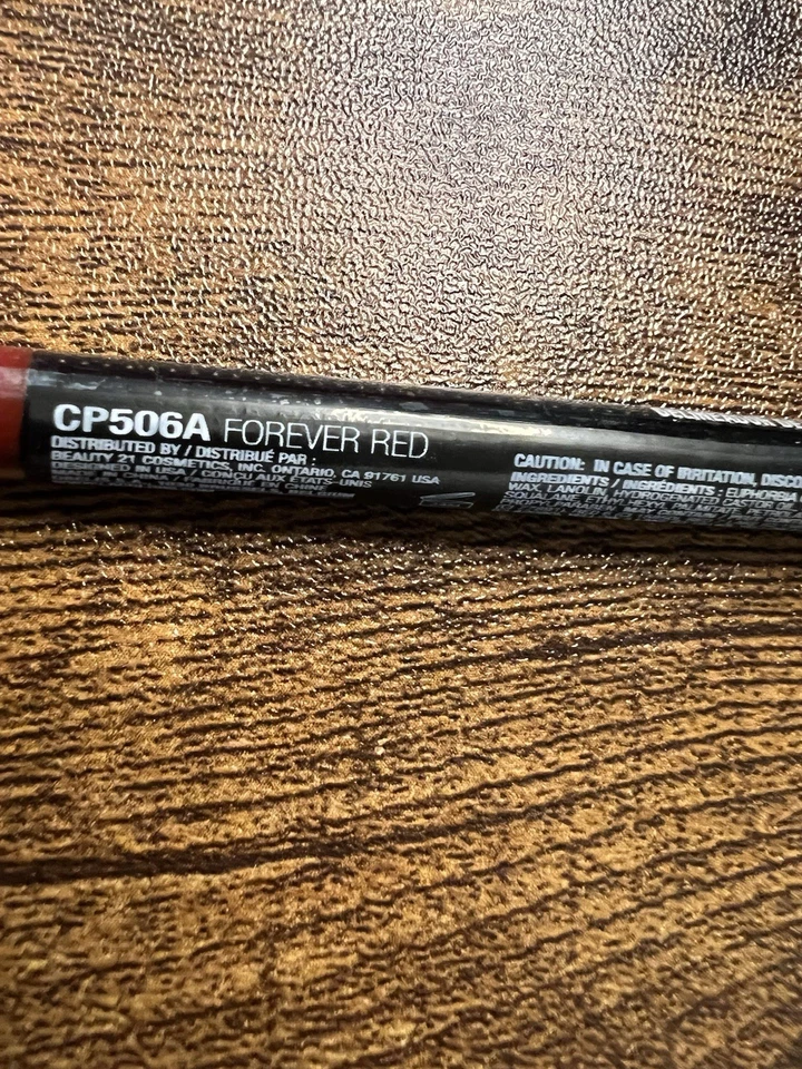 Luxury Forever Red Lipliner - Smooth & Long-Lasting Color for All Lip Types - Image 4 of 4