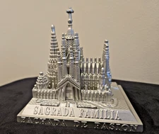Sagrada Familia Spain World's Tallest Cathedral souvenir building replica