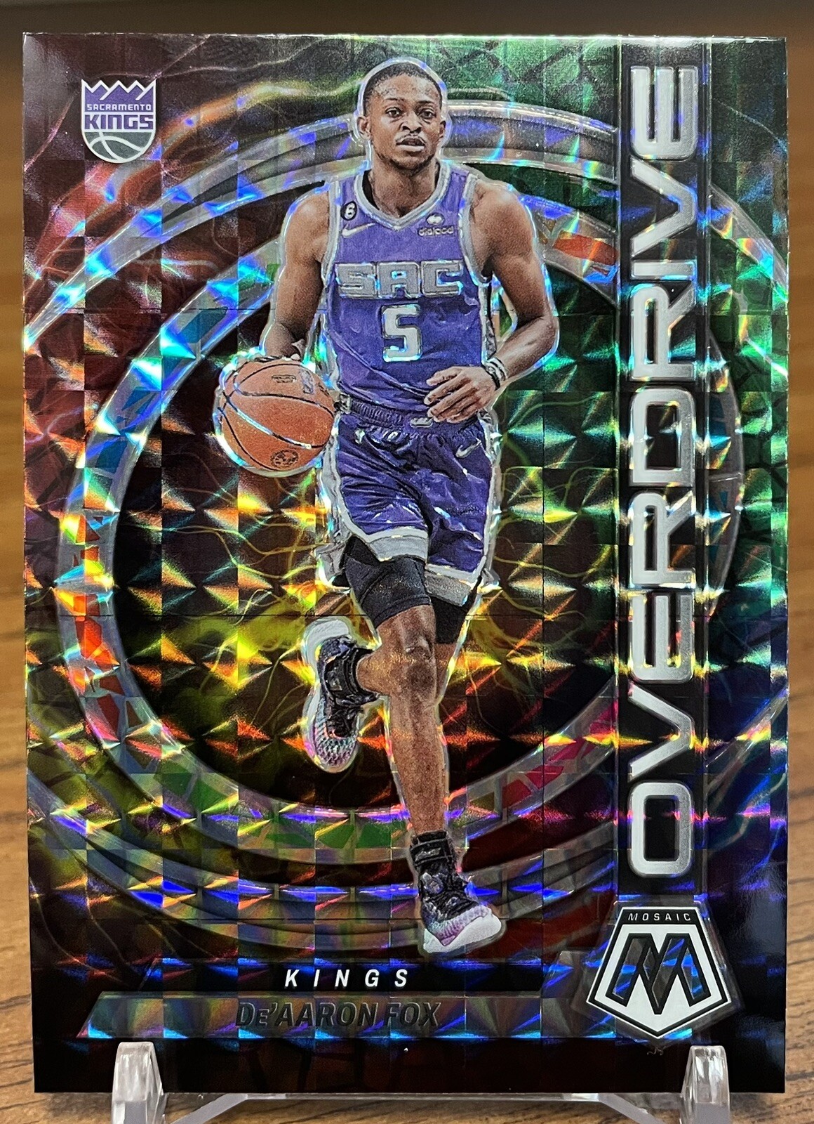 De'Aaron Fox 2022-23 Panini Mosaic Overdrive Prizm Insert Sacramento Kings #5