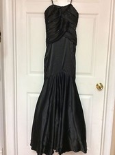 B Darlin Womens Dress Size 3 to 4 Black Formal Beaded Bodice Fully Lined 99
