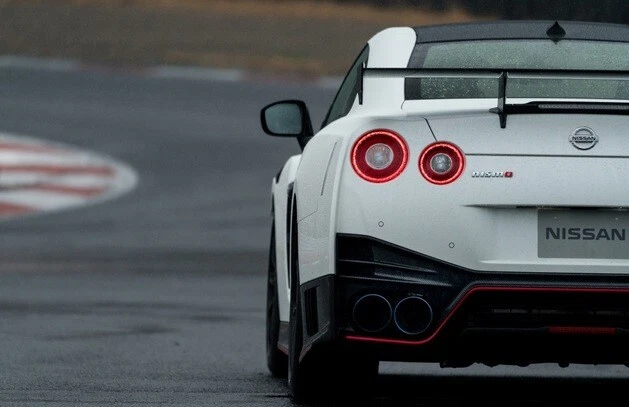 Nissan NISMO Metal Badge in Chrome/Red for Trunk/Body Panel GTR 200SX Silvia NSX - Image 3 of 4