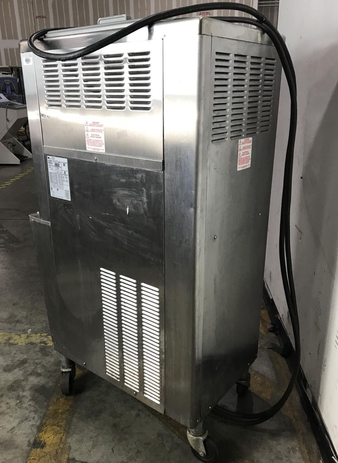 2007 Taylor Soft Serve 79427 Air Cooled 1 Phase Ice Cream/Frozen