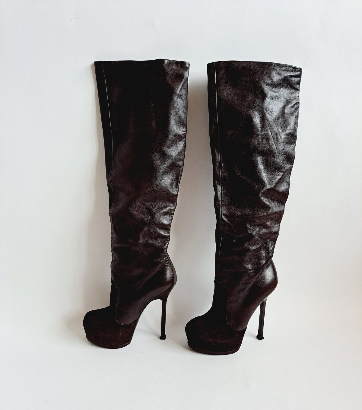 Stivali Yves Saint Laurent tacco al ginocchio pelle scamosciata marrone taglia 37 US 6 5