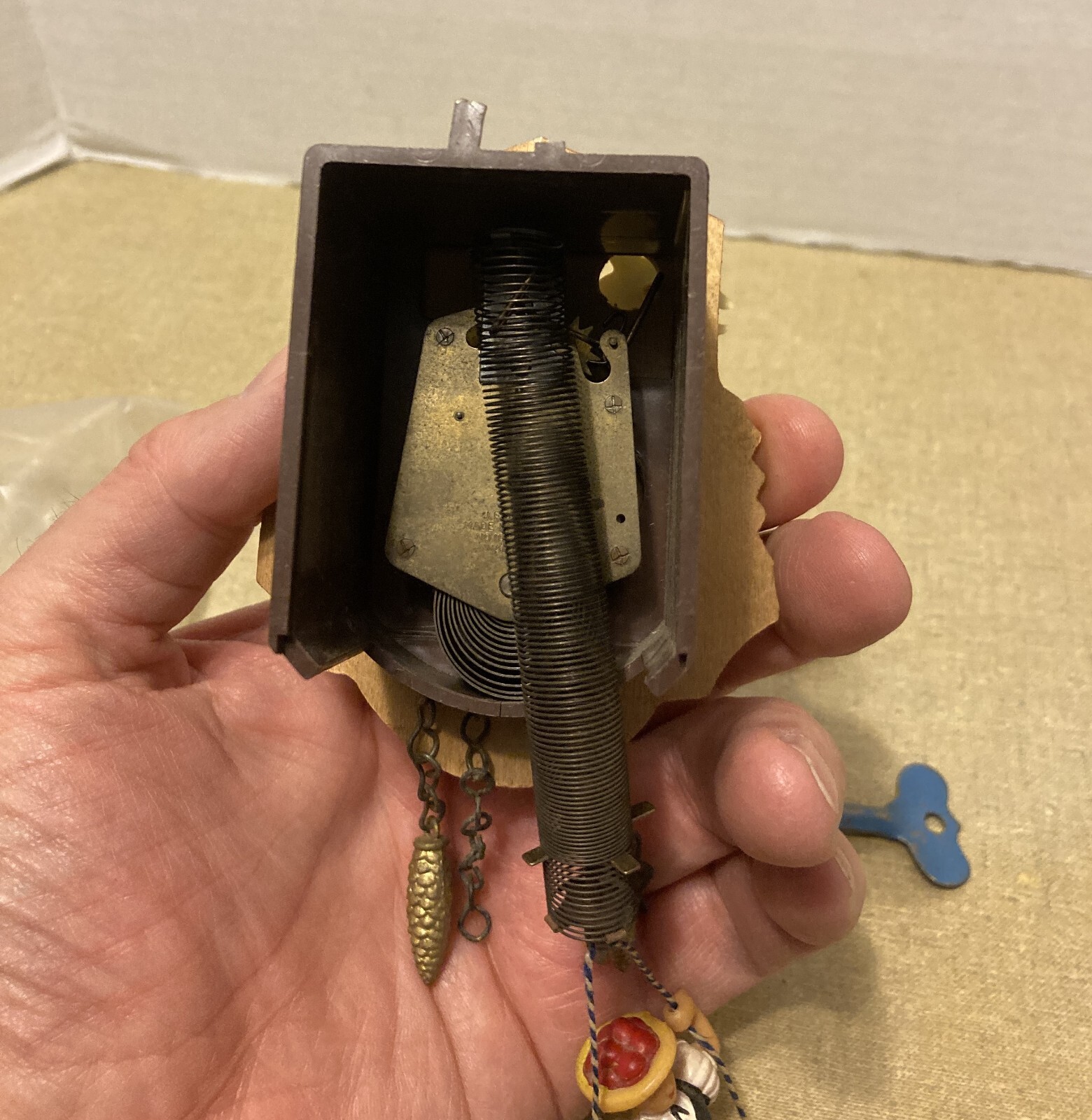 Vintage German Novelty J Engstler Cuckoo Clock w/Swinging Girl Key PARTS/RESTORE eBay