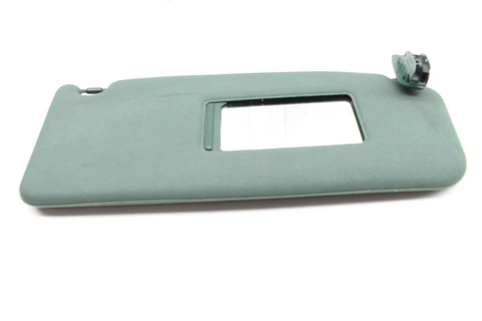 1998-2003 AUDI A6 QUATTRO - Right SUN Visor / Mirror 4B0857552A - Image 2 of 4