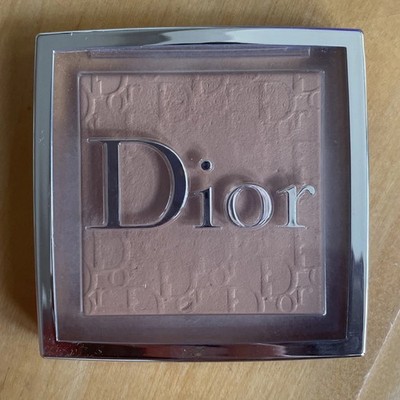 Dior Backstage Face & Body Powder-No-Powder in 2N 2 Neutral