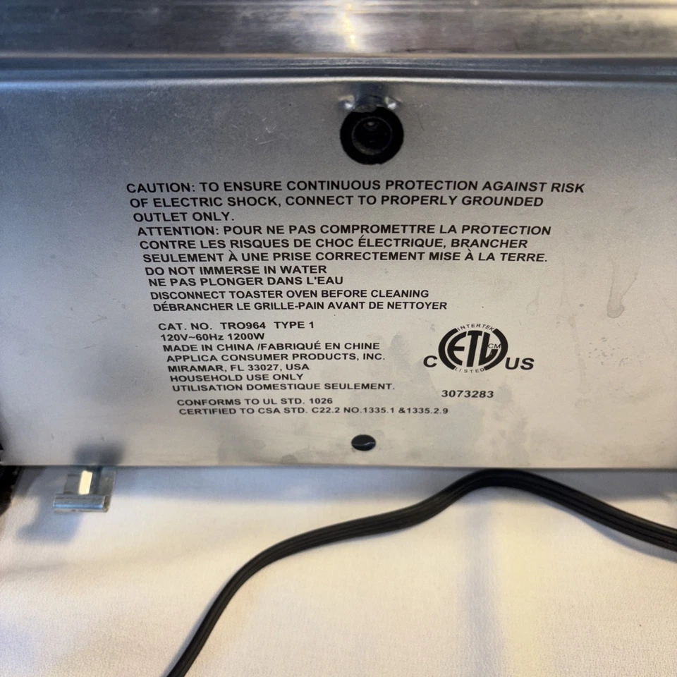 BLACK & DECKER Home Toast -R- Oven Classic Silver Model: TRO964 Works Good - Image 4 of 4