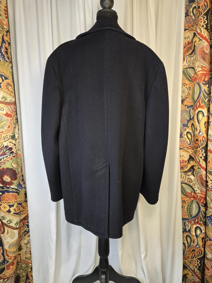 Vintage 100% Wool Navy Pea Coat Size 42- Very Handsome! - Image 3 of 4