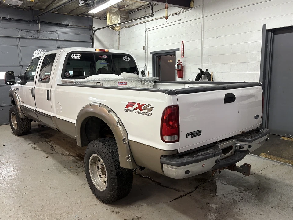 Manija de puerta exterior delantera izquierda usada se adapta a: Ford F250SD 2004 camioneta manija de puerta a Foto 4 de 4