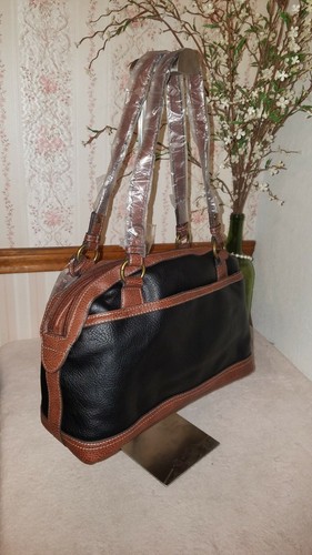 Bolso Cartera Grande B.O.C Negro/Carbón/Chocolate Coshocton Power Bank $88 - Imagen 4 de 11