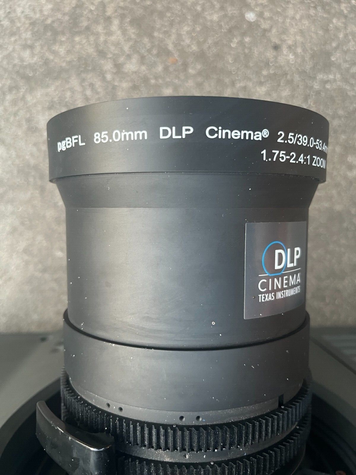 Christies CP2000M Movie Theater Projector W DLP Lens, 2k up to 12000