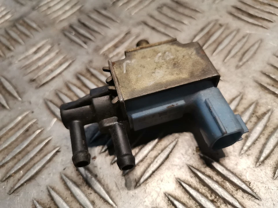 尼桑 MURANO I Z50 A83-600 电磁阀 3.50 汽油 170 千瓦 2004 — 第 3/4 张图片