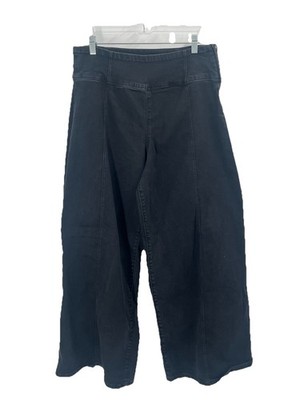 We the Free Black Barrel Leg Jeans Side Zip Sz 33 Relaxed Effortless Chic Boho