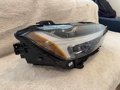 2023 Volvo Xc60 LED Headlight Right Driver Side OEM 32404704