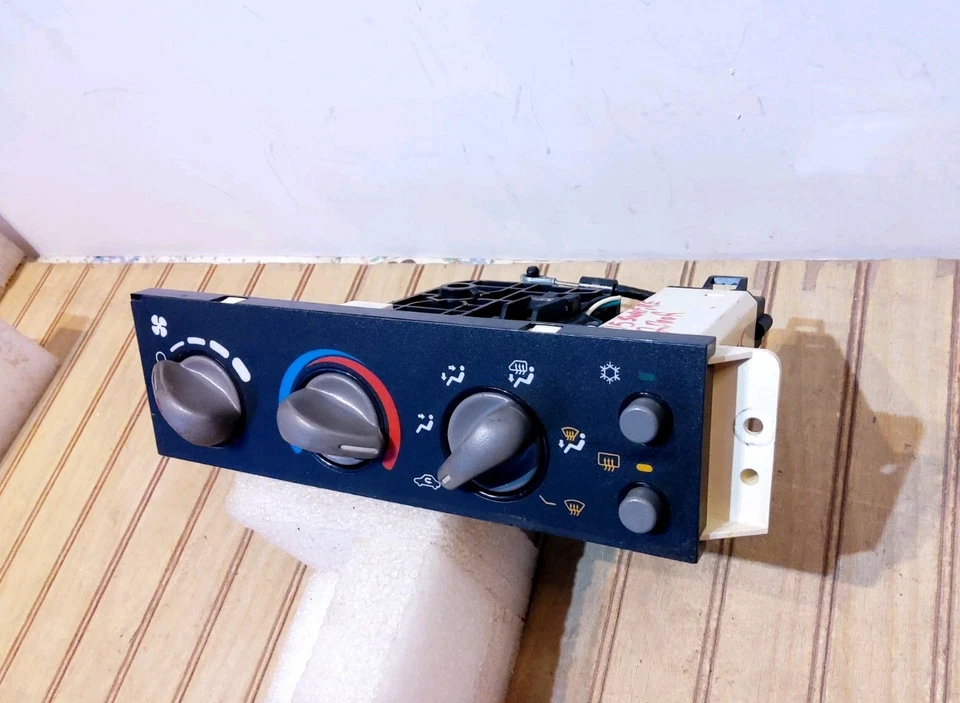 Pontiac Sunfire 2003-2005 módulo de control de clima manual con aire acondicionado OEM Foto 3 de 4