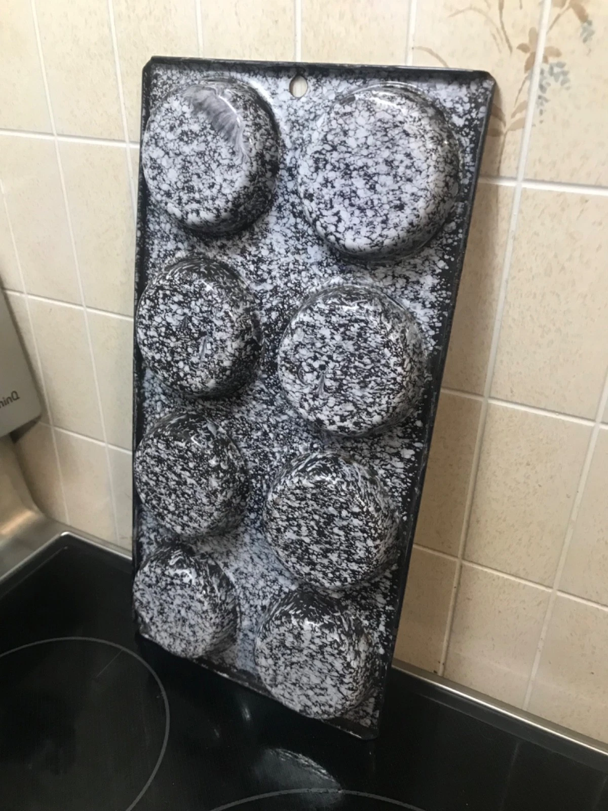 RARE BLACK & WHITE CORN MUFFIN BEAUTIFUL GRANITEWARE ENAMELWARE ANTIQUE UNIQUE