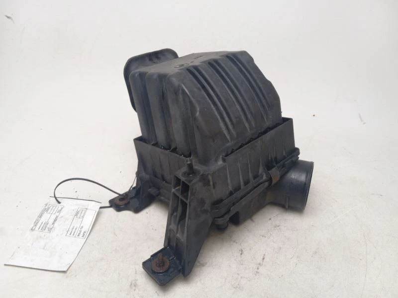 Dodge Durango 2004-2009 limpiador de admisión de aire Foto 2 de 4