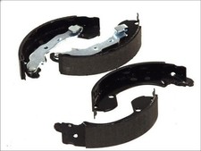Bremsbackensatz BOSCH 0 986 487 668 für NISSAN NOTE VAN (E11) 1.5 2011-2012